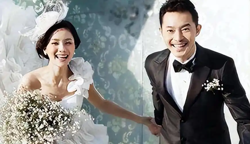 回顾胡可我这辈子后悔的就是放弃当红事业为沙溢3年生2子