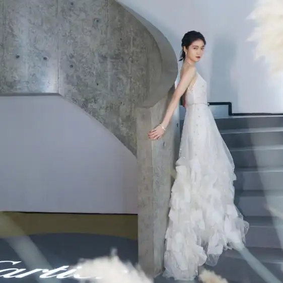 鹅蛋脸有多吃香?张雪迎连这个发型都能hold住