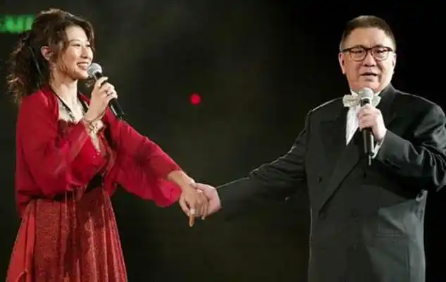 黄霑james wong的图片