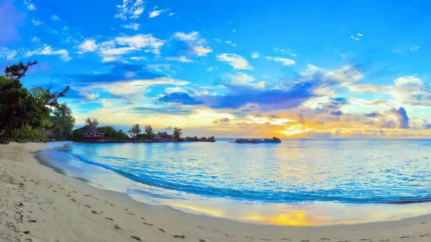 清新意境海边高清壁纸_心中向往的清新海边