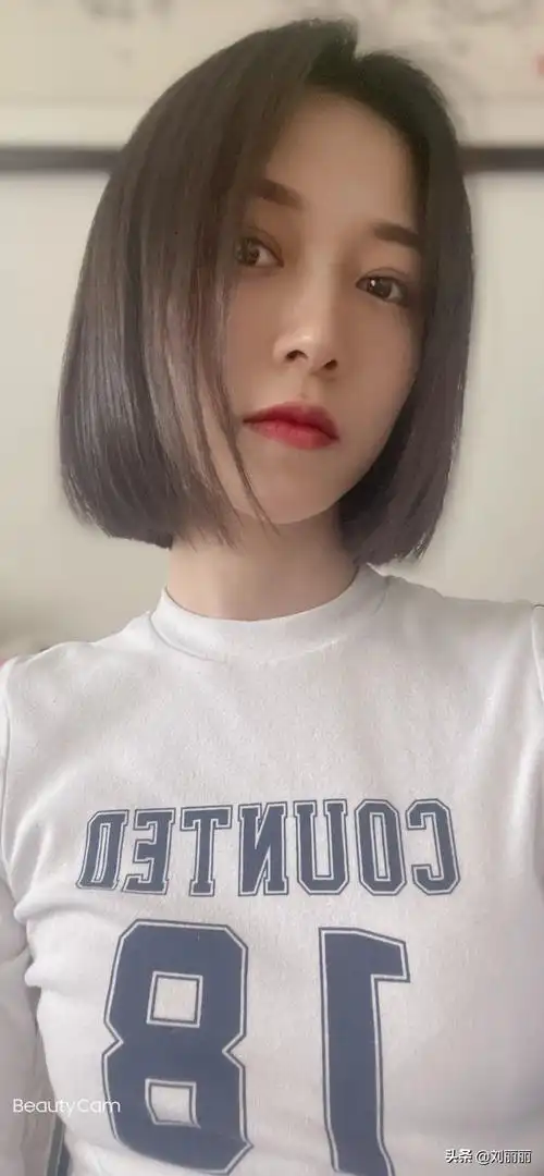 女发别再瞎剪了,看看当下最火发型17款,潮流还时尚