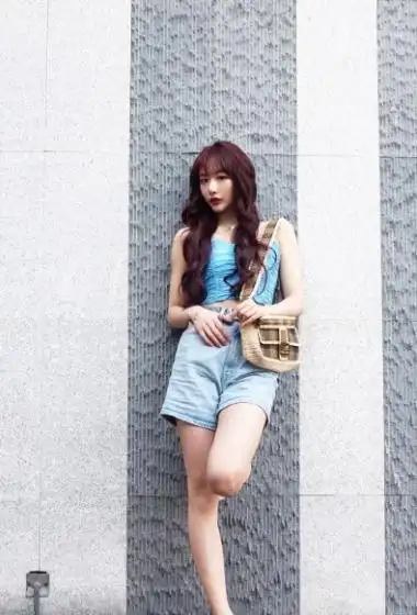 孔雪儿露脐装甜酷街拍图片36