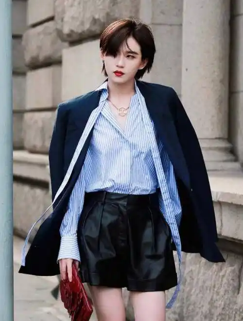 陆柯燃的穿搭比男偶像还帅!