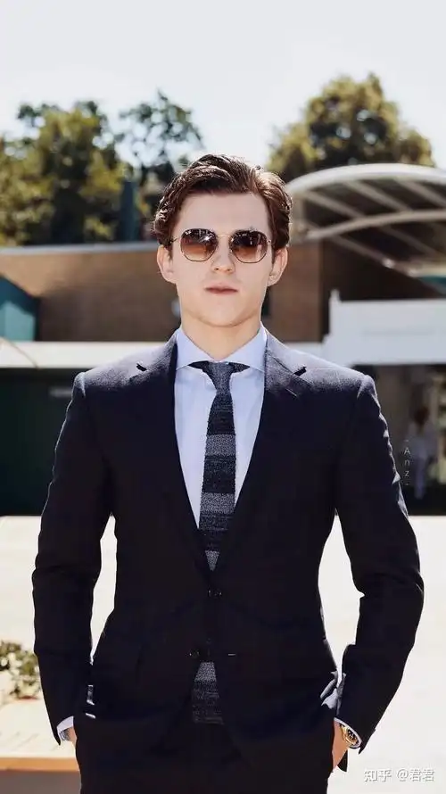 荷兰弟壁纸|蜘蛛侠壁纸唯美高清|汤姆·赫兰德(tom holland)壁纸图片