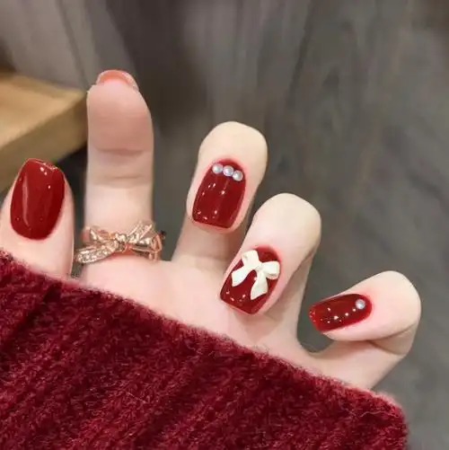 短指甲贴片短款可爱 美甲成品_新年假指甲贴短款可爱穿戴结婚2021年