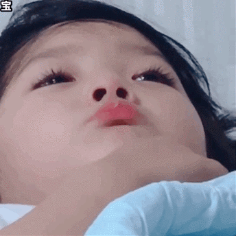 权律二委屈不开心动图