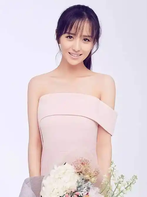 30岁的刘亦菲如何才能hold住初老的肌肤