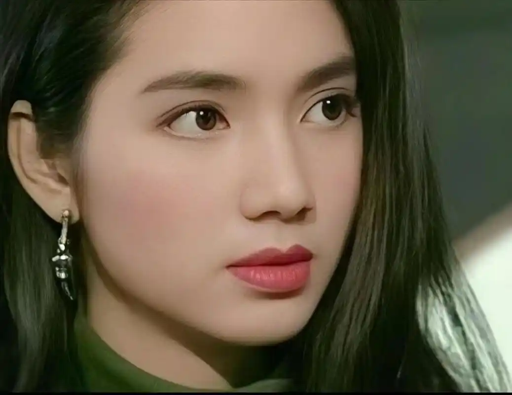 洪欣和张丹峰离婚事件怎么就突然下热门了?