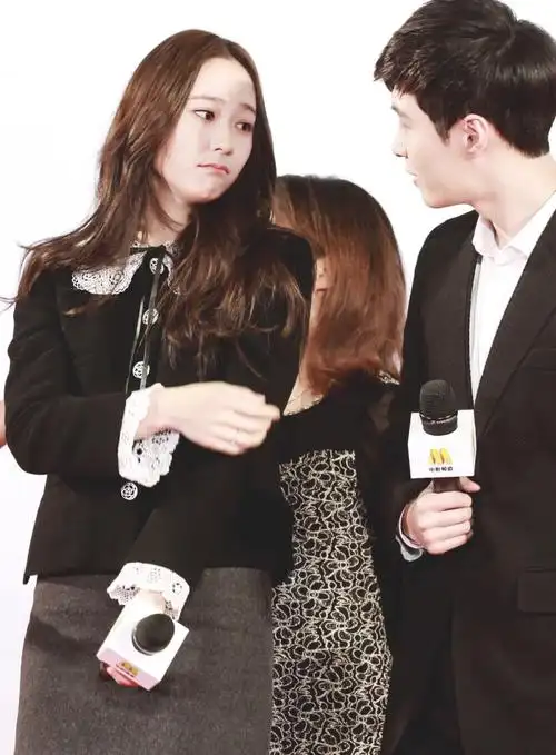 krystal郑秀晶fxlay张艺兴exo