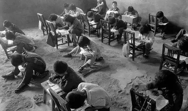 五张让人感动流泪的照片,80后90后农村孩子最珍贵的记忆_考试_因为