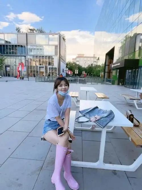 hunter雨靴酷拽女孩必备