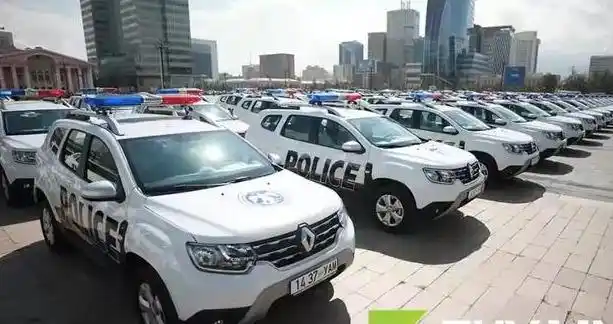 蒙古国向卫生和警察部门配备全新用车