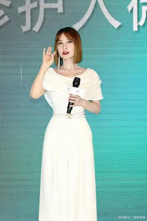 失业的吴昕找到新工作