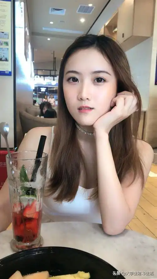 华南农业大学校花生活照,长发飘飘身材好_网易订阅