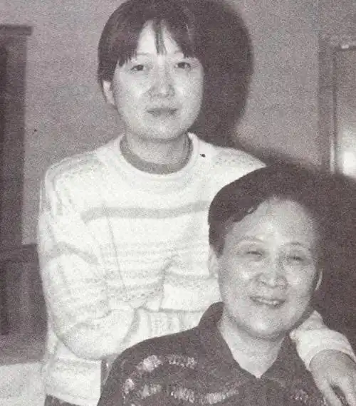 回顾演员梁天帮离世的哥哥还清百万债务对宋丹丹一直心怀愧疚