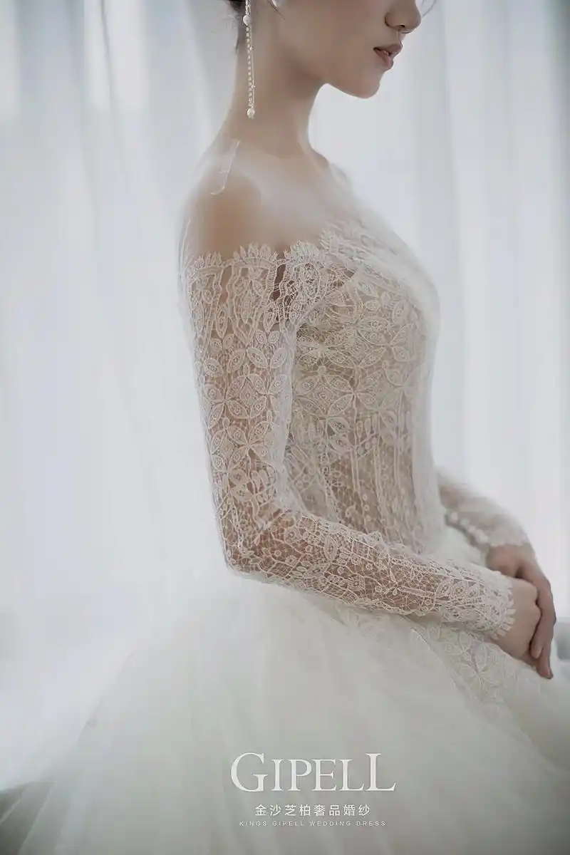 本年度最美蕾丝婚纱 - 抖音