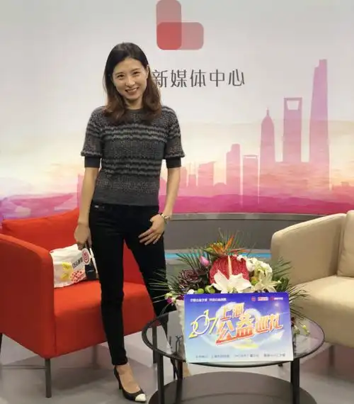 雪瑾工作照～祝贺雪瑾～好啦今天就是这样返回搜狐,查看更多