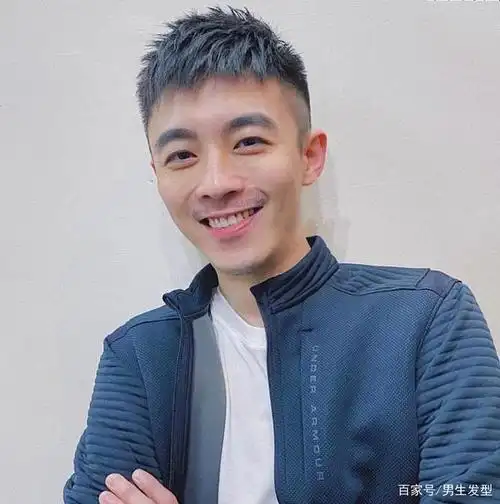 男生剪"小碎盖"短发很帅气,夏天留这4款发型,潮男气质不会差