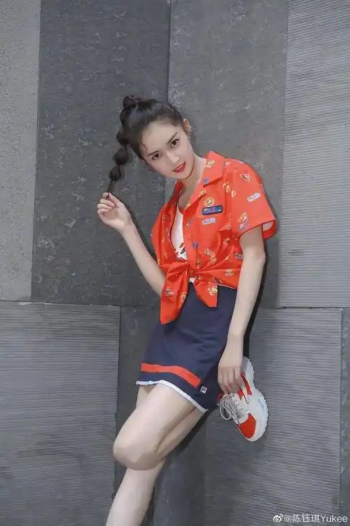 陈钰琪身材爆表,网友直呼惊艳!