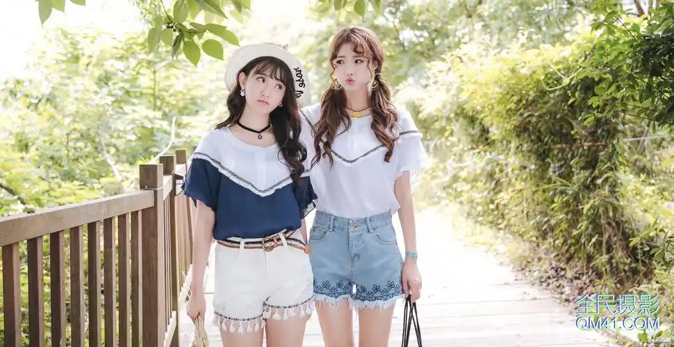 日系拍摄闺蜜姐妹装