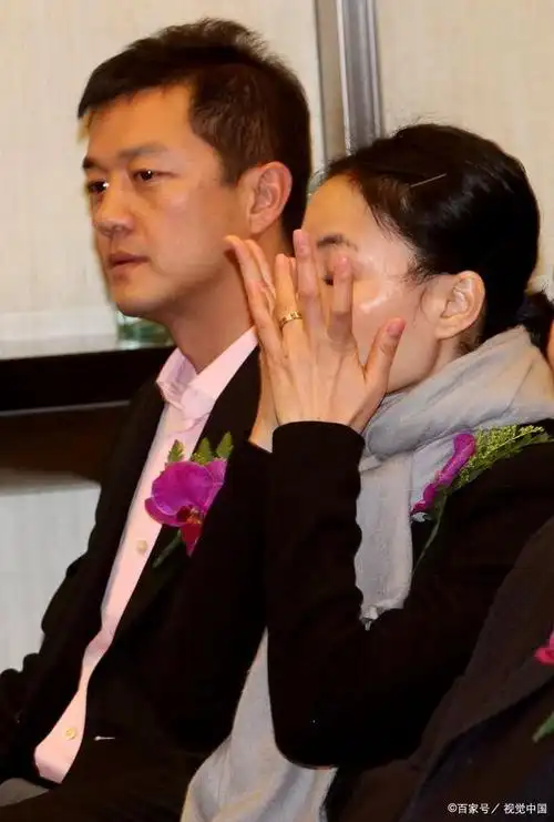 李亚鹏的家庭生活:与前妻王菲的婚姻和女儿的成长