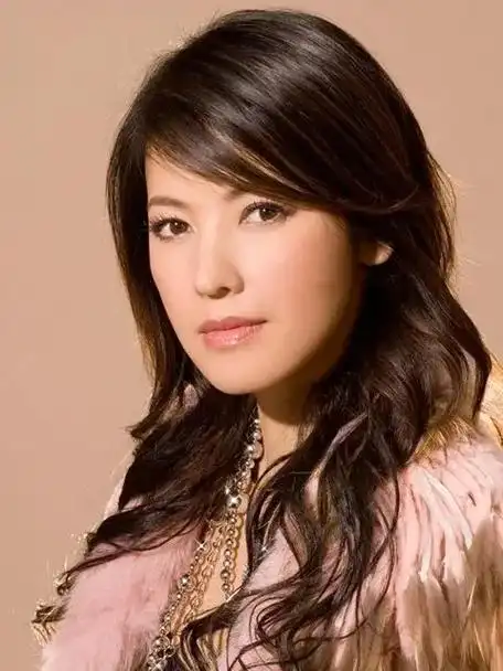 《初恋情人》国语版《我用自己的方式爱你》原创歌手:陈明真,年 - 抖