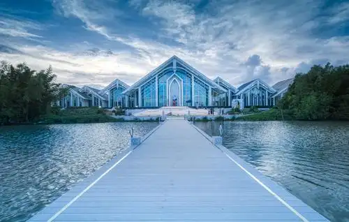 100多万享受国家5a级温泉湿地公园海景别墅高端大气上档次,重点还便宜