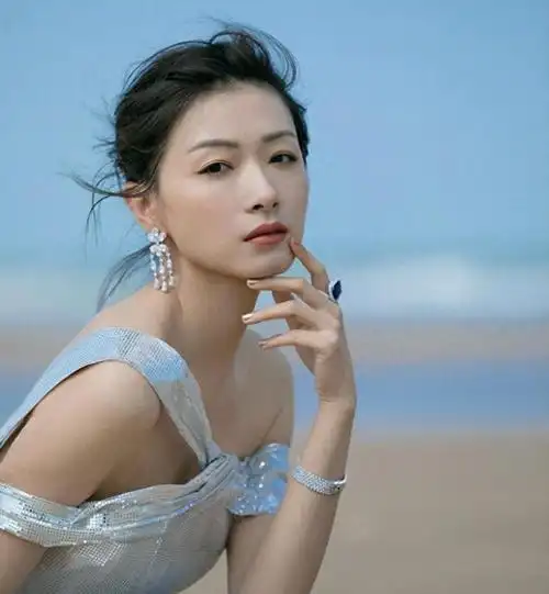 万茜"最干净"女演员,曾多次拒绝行业潜规则,今49岁凭演技走红|秦海璐