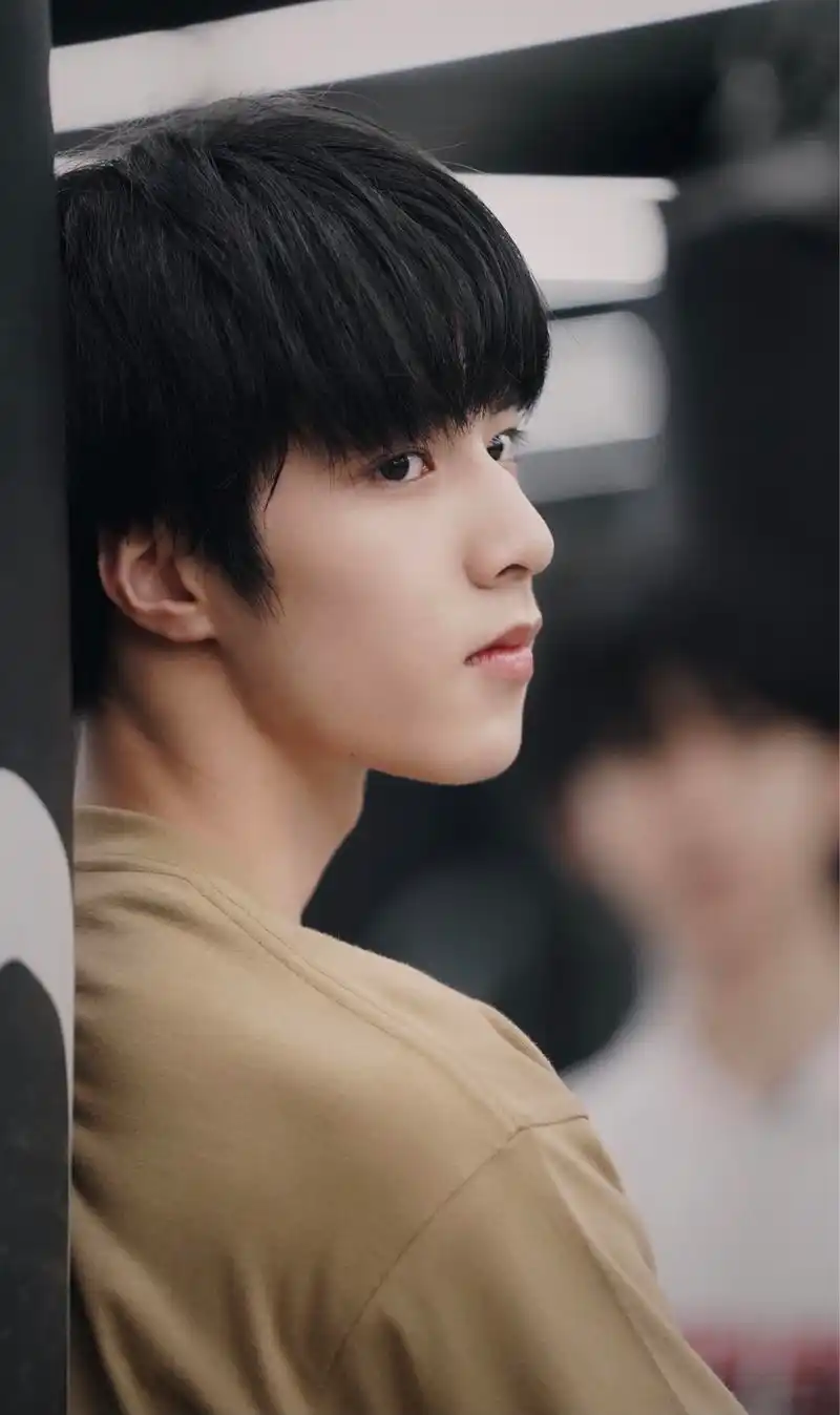 能量偶像人物志第三种绝色刘耀文