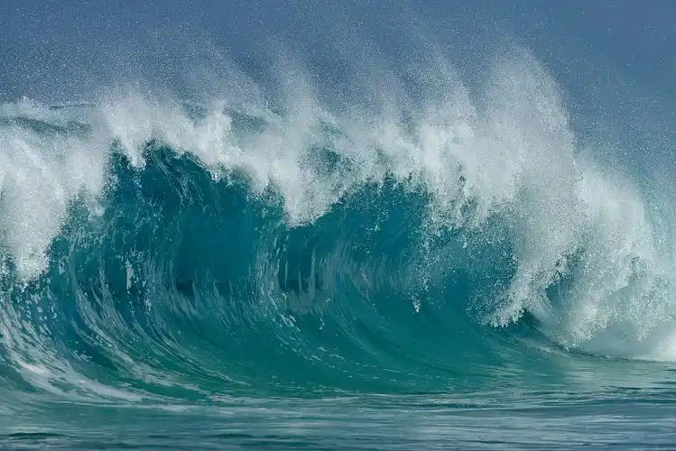 水浪 浪花 波涛汹涌 波浪图片_水浪 浪花 波涛汹涌 波浪高清图片素材