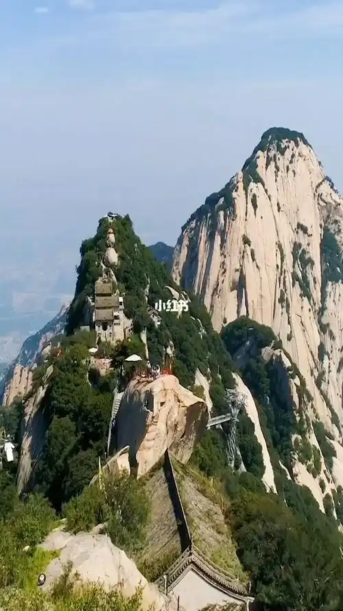 华山山高人为峰