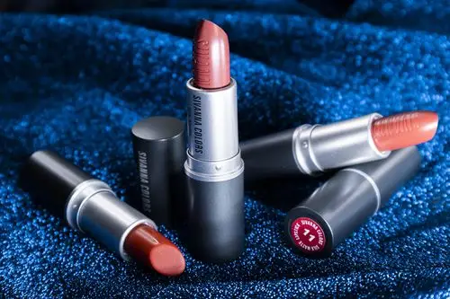 sivanna思薇娜黑管雾面哑光口红