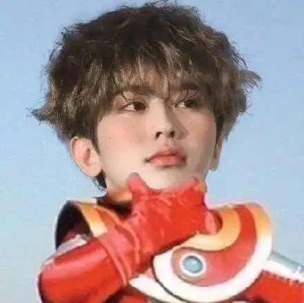 蔡徐坤分享210616猪咪诞生三周年快乐守护全世界最可爱的猪咪