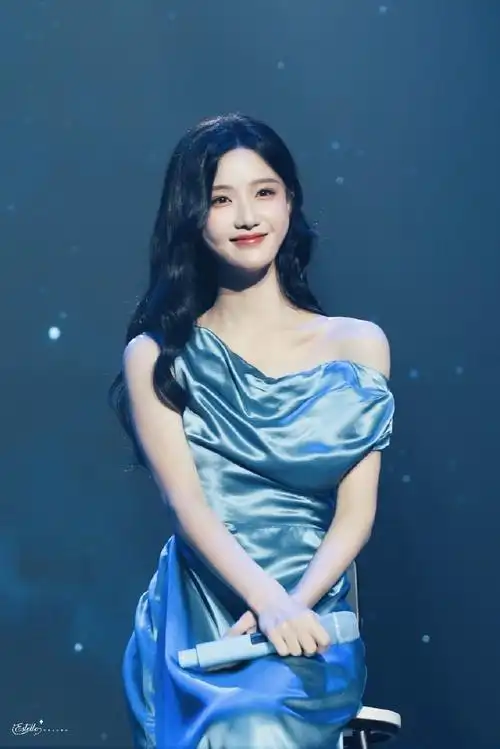 陈意涵好像在写我##陈意涵estelle1017生日快乐##陈意涵2023巡