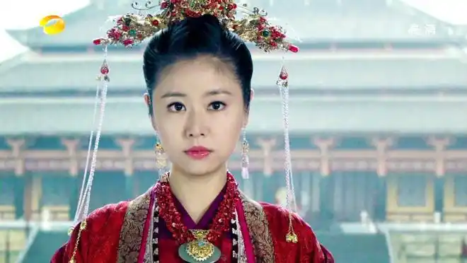 7年前林心如和老公霍建华演的倾世皇妃马馥雅的造型太美了