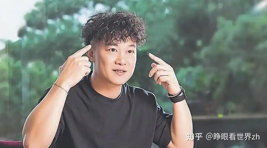 陈奕迅演唱会拒绝说国语后续暂停演出本人道歉观众却不买账