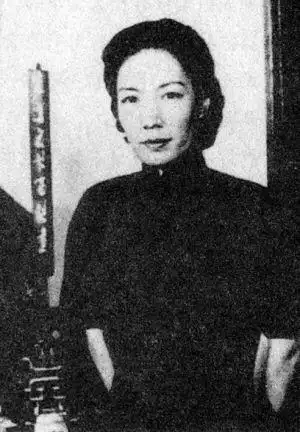 四太太姚玉兰五太太孟小冬杜月笙明媒正娶的五位太太去年有一部电影