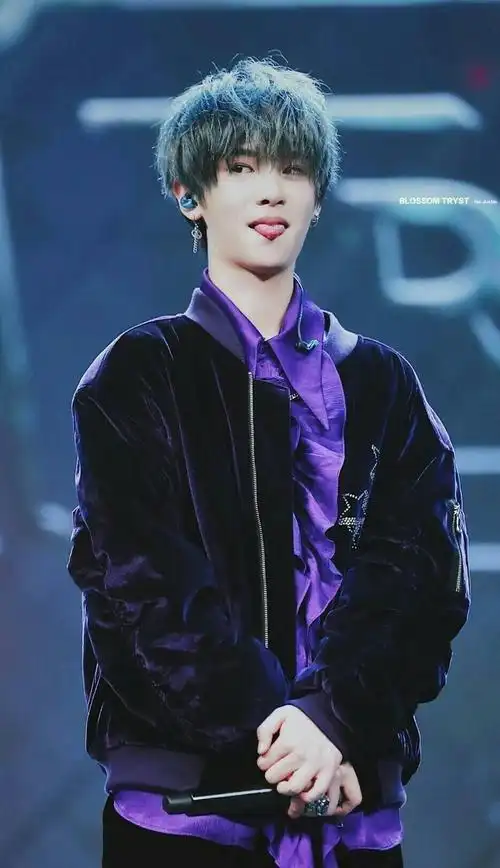 3月24日 13:41   关注  贾富贵 甜斯汀 justin 黄明昊 评论 收藏