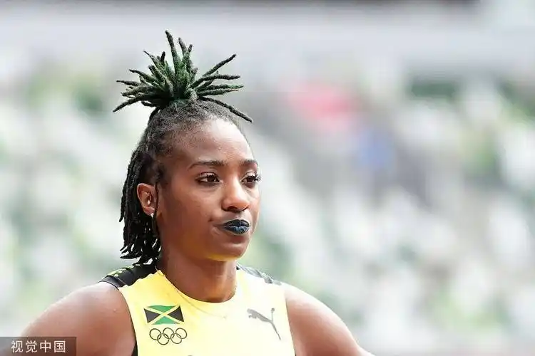 在紧张激烈的奥运赛场上,除了精彩的比赛瞬间,还有运动员们的独特发型