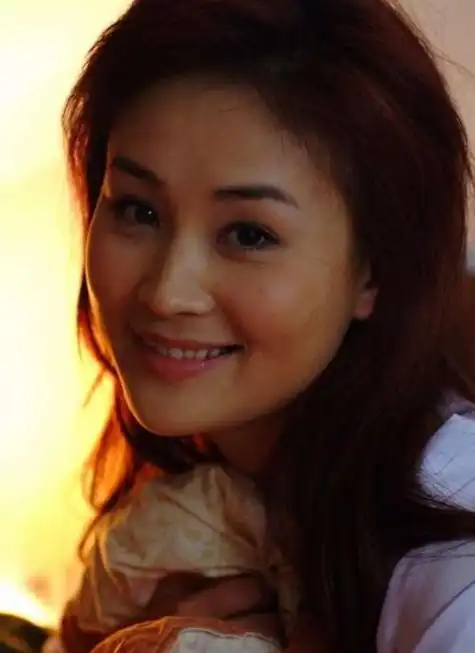 p>《红罂粟》是由 a target="_blank" href="/item/范秀明/3472511"