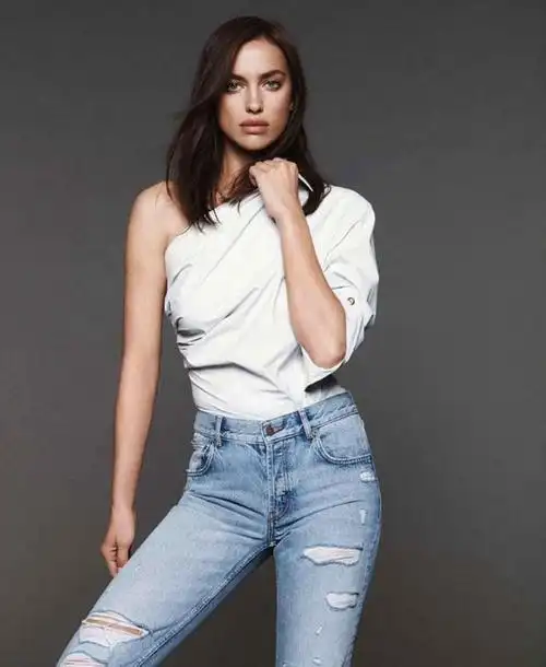 俄罗斯超模伊莉娜沙伊克irinashayk的时尚杂志大片