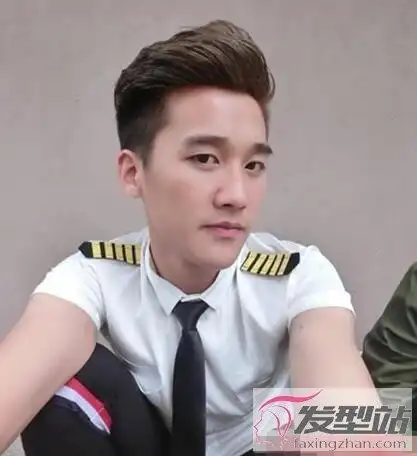 男生侧背头发型帅气有型又修颜