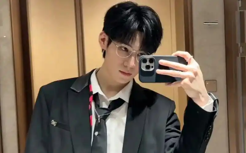 【张真源×你 做梦素材】"我可以邀请你一起共进晚餐吗?