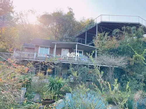 打卡嵊州星期八山庄