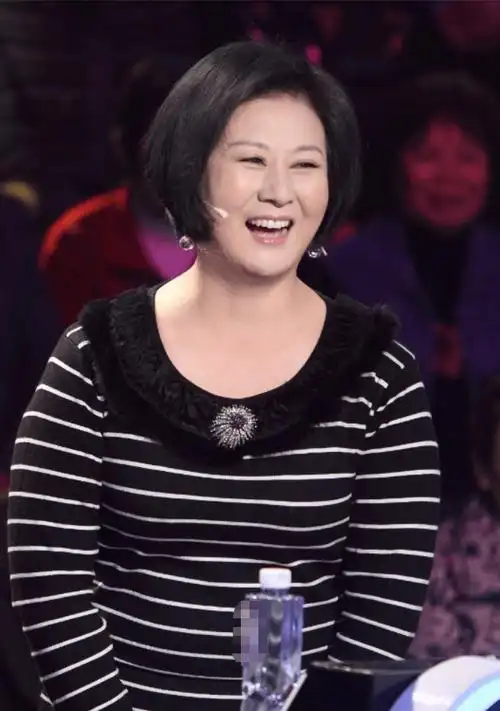 著名演员黄晓娟:是春晚上的常客,对家人有愧疚,为儿子感到骄傲