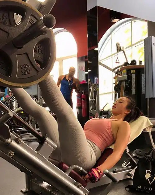 中国健身圈竟然有身材这么好的美女性感身材被称中国卡戴珊