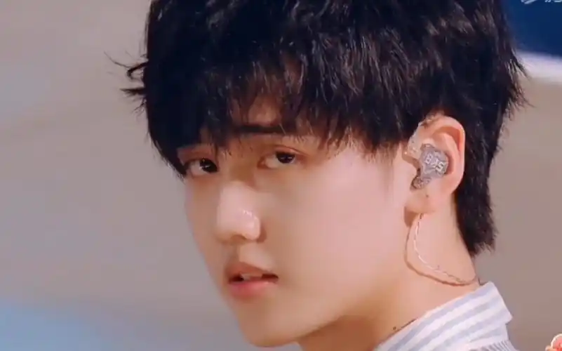 可盐可甜的高中男孩子～「焉栩嘉/创造营2019绝美镜