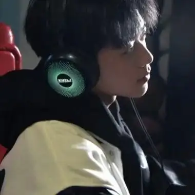 头像男生帅气阳光可爱