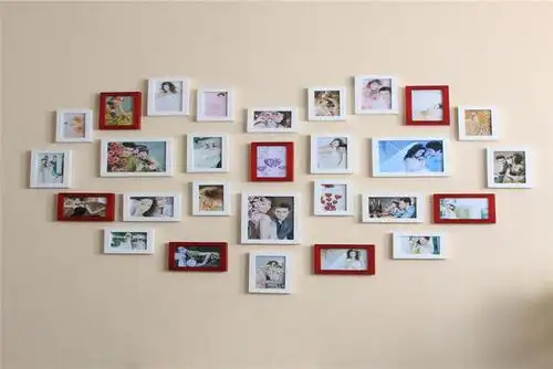 婚纱照八件套照片墙摆法