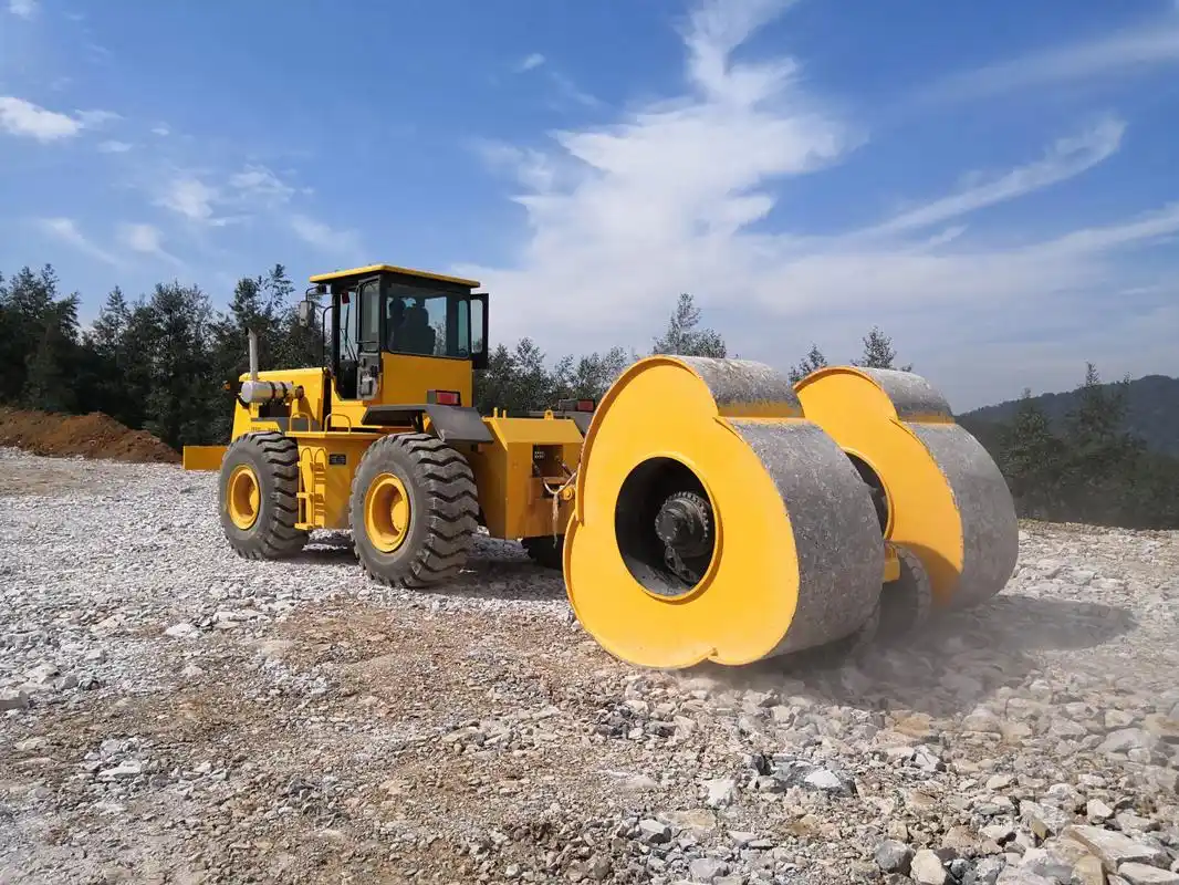 冲击压路机冲击碾压施工多少遍才最合适?最佳施工速度是多少